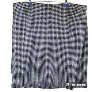 J.JILL houndstooth ponte knit mini skirt